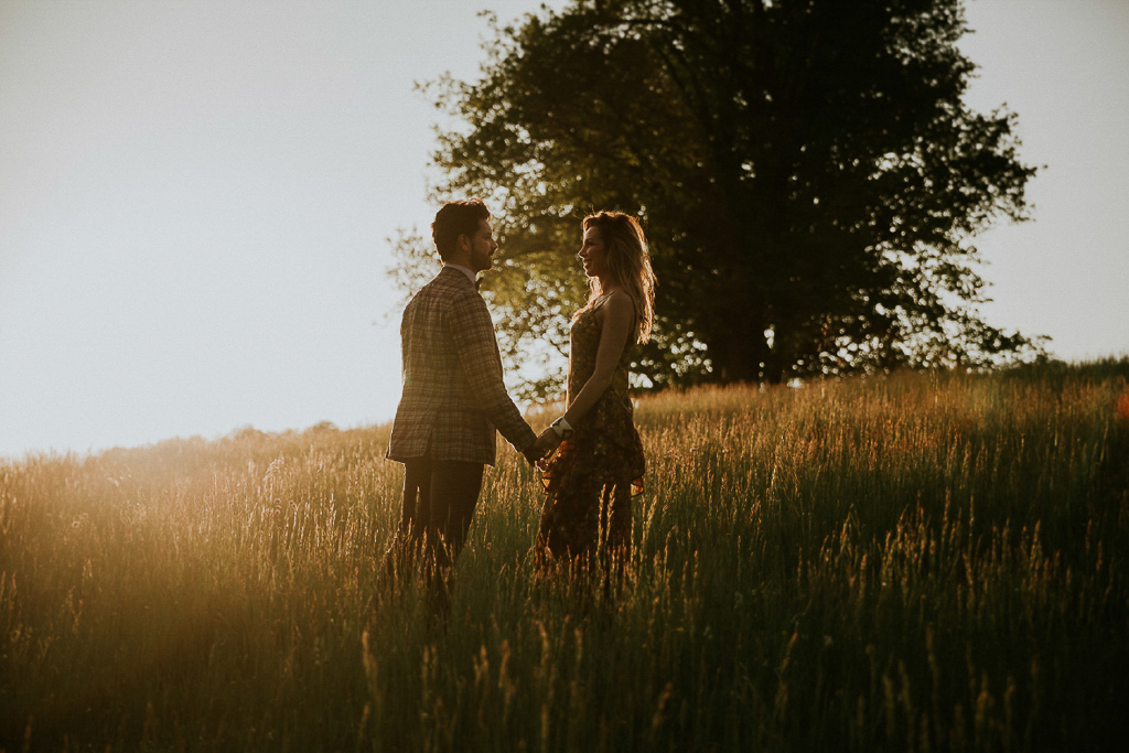 servizio fotografico prematrimoniale al tramonto a roma