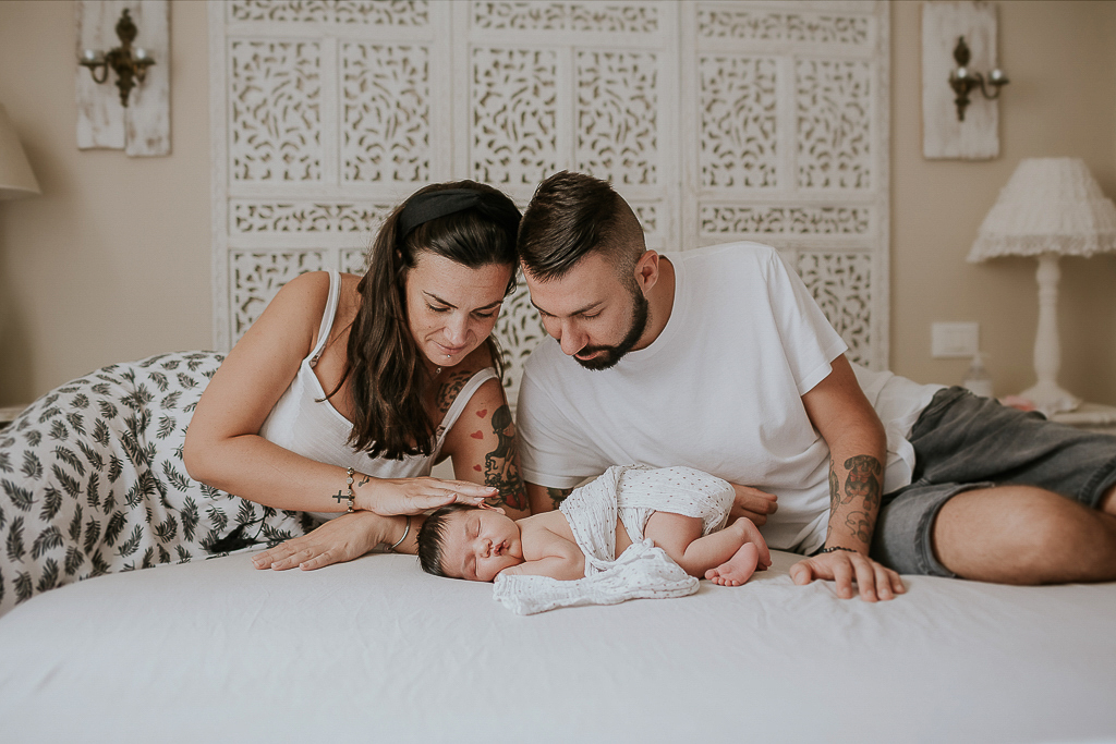 fotografia di famiglia in casa