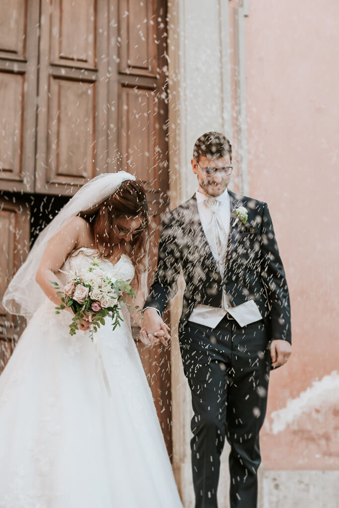 Lancio riso Matrimonio Santa Maria del Pozzo Nemi