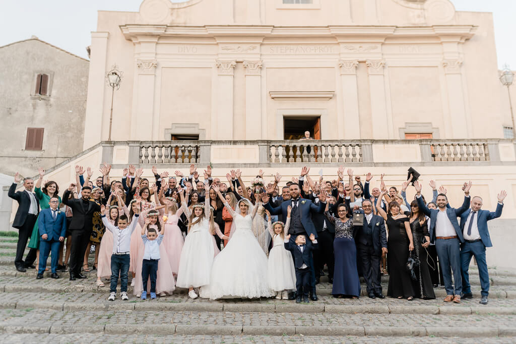 foto di gruppo al matrimonio di bracciano