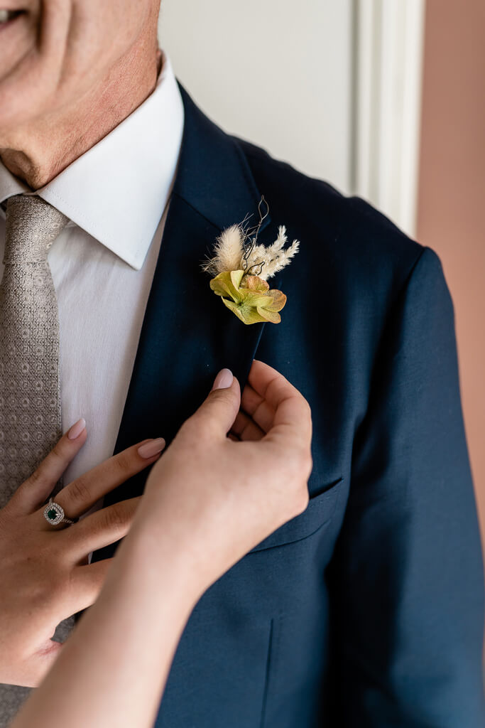la bottoniera del matrimonio