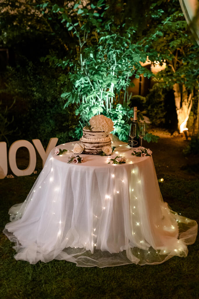 wedding cake