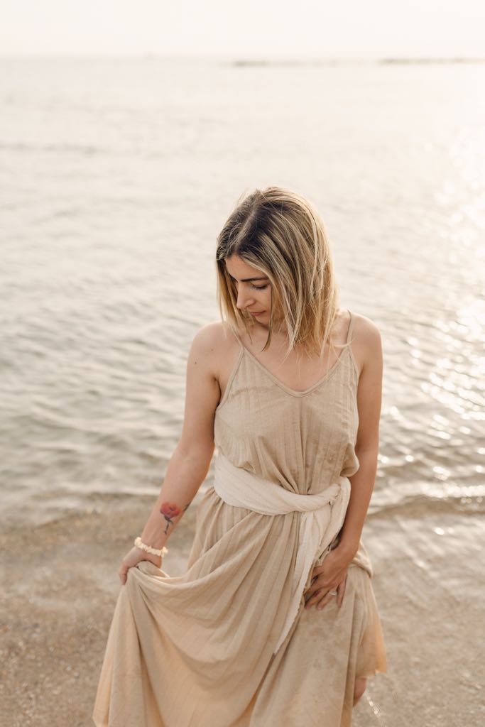 ritratto ragazza al mare