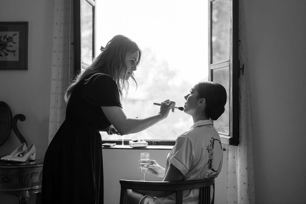 la sposa si prepara