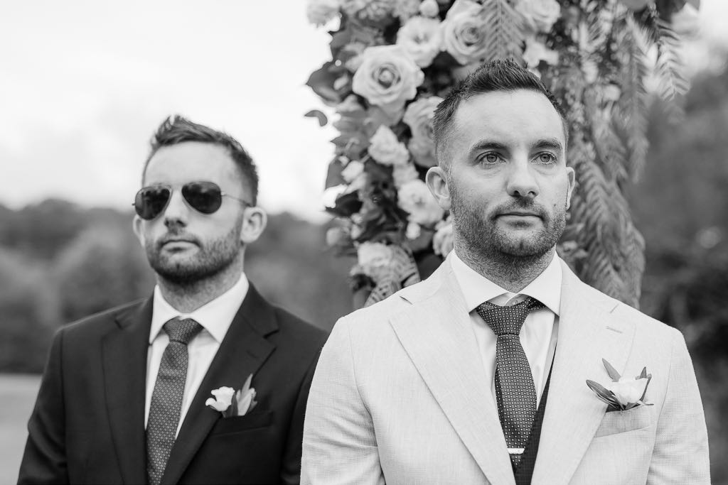 lo sposo con il fratello gemello